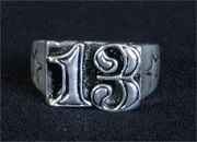 アクセサリ ラッキーサーティーン