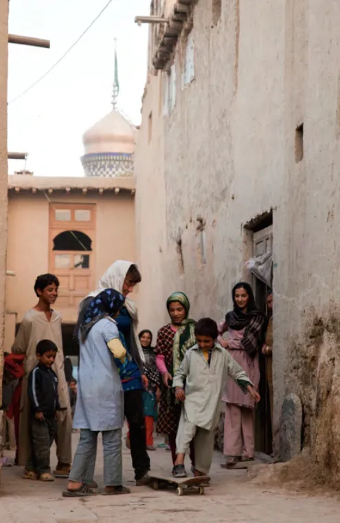 The Art of Living sideways1