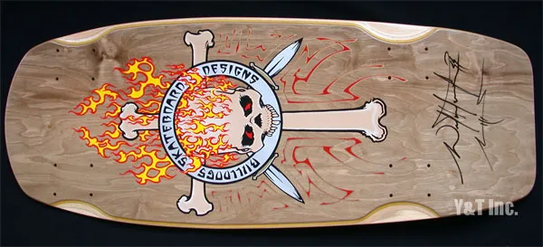 ブルドッグスケーツ エイトウィーラー ブラウン サインの画像1 画像:ブルドッグスケーツ エイトウィーラー ブラウン サイン_1