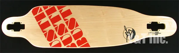 バスティン ストライク ナチュラル レッドロゴの画像1 画像:バスティン ストライク ナチュラル レッドロゴ_1