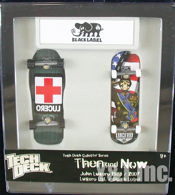 テックデッキ ブラックレーベル ジョン ルセロの画像1 画像:テックデッキ ブラックレーベル ジョン ルセロ_1