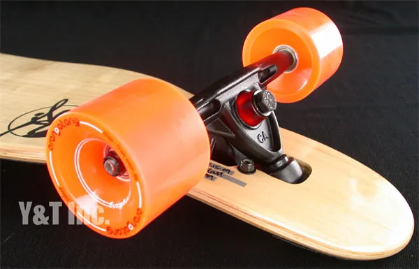 バスティン ストライク ナチュラル レッドロゴ ランダル180ブラック オランガ70mm80aの画像6 画像:バスティン ストライク ナチュラル レッドロゴ ランダル180ブラック オランガ70mm80a_6