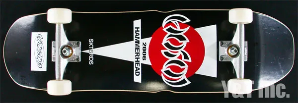 クリスチャン・ホソイ ハンマーヘッド 2006 ブラック インディペンデント149 アウトバーンの画像1 画像:クリスチャン・ホソイ ハンマーヘッド 2006 ブラック インディペンデント149 アウトバーン_1