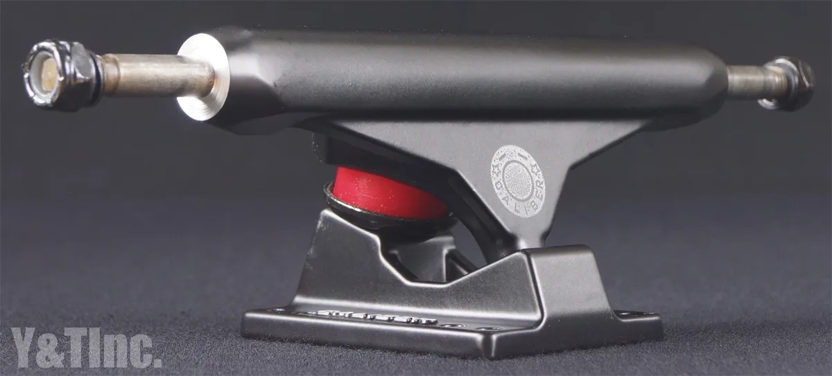 キャリバー スタンダード 8.5 ブラックの画像1 画像:キャリバー スタンダード 8.5 ブラック_1