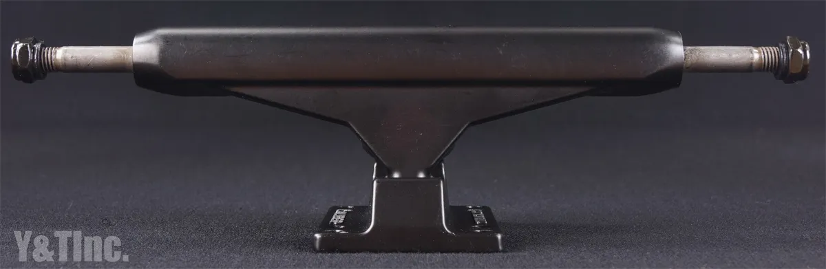 画像:キャリバー スタンダード 9.0 ブラック_3