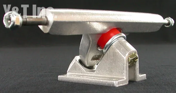 キャリバー 10 フィフティー シルバーの画像3 画像:キャリバー 10 フィフティー シルバー_3