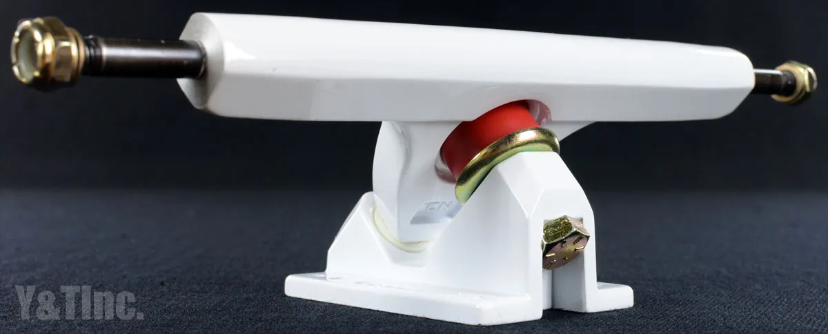 キャリバー2 テンフォーティーフォー ホワイトゴールドの画像3 画像:キャリバー2 テンフォーティーフォー ホワイトゴールド_3