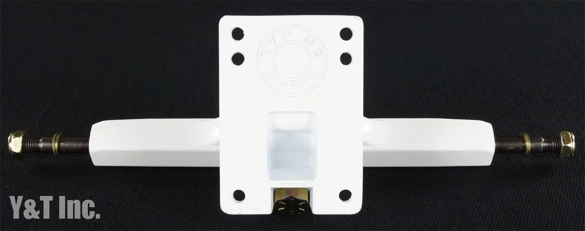 画像:キャリバー2 テンフィフティー ホワイトゴールド エディション_4