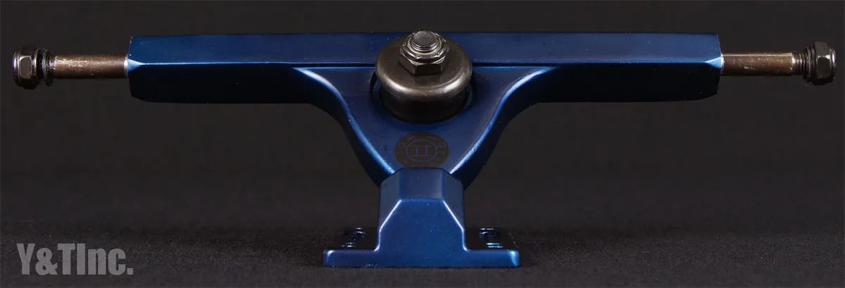 キャリバー2 テンフォーティフォー ミッドナイトサテンブルーの画像3 画像:キャリバー2 テンフォーティフォー ミッドナイトサテンブルー_3