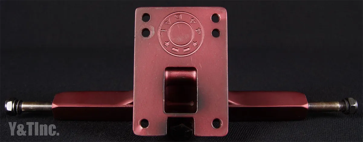 画像:キャリバー2 テンフォーティフォー ミッドナイトサテンレッド_4