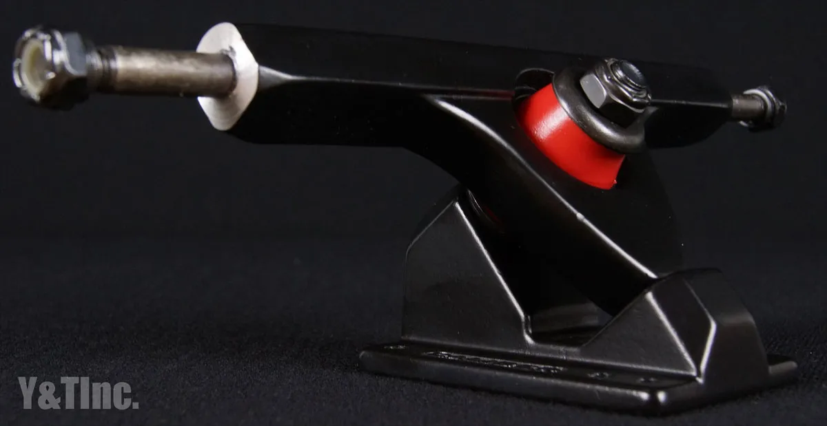 キャリバー2 9フィフティー ブラックアウトの画像2 画像:キャリバー2 9フィフティー ブラックアウト_2