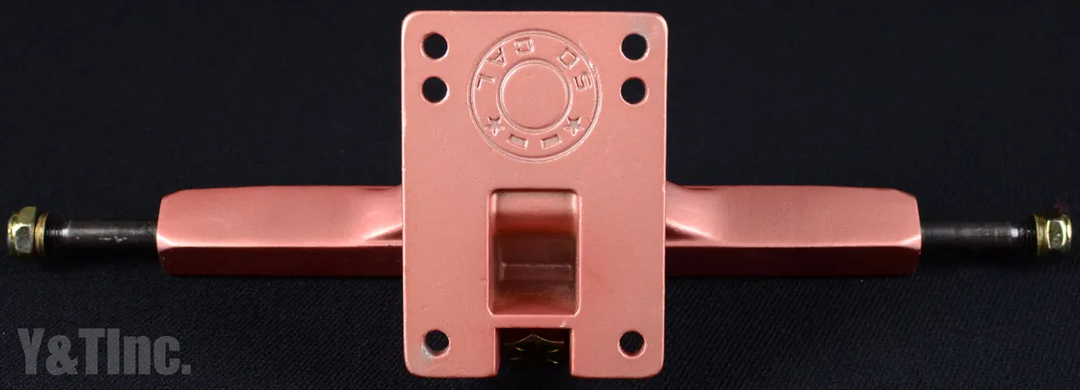 キャリバー2 テンフィフティー サテンコーラルの画像5 画像:キャリバー2 テンフィフティー サテンコーラル_5