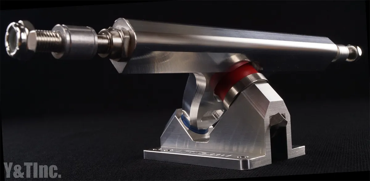 キャリバー ザ・プレシジョン テンフォーティーフォー シルバーの画像2 画像:キャリバー ザ・プレシジョン テンフォーティーフォー シルバー_2