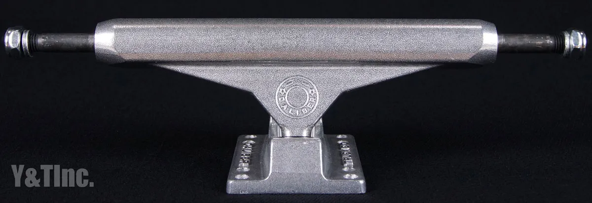 画像:キャリバー スタンダード 9.0 シルバー_1