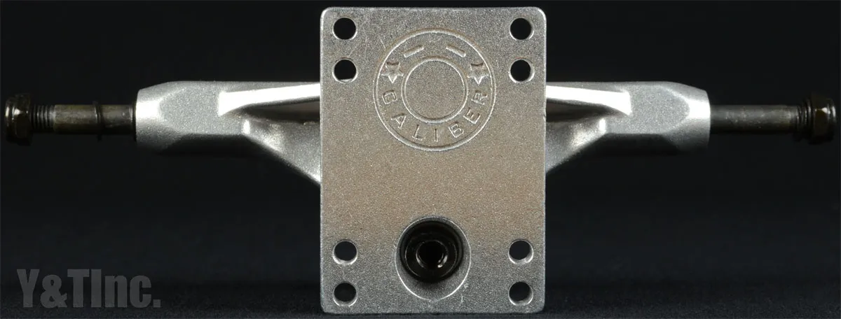 キャリバー スタンダード 8.5 ホロウ シルバーの画像5 画像:キャリバー スタンダード 8.5 ホロウ シルバー_5