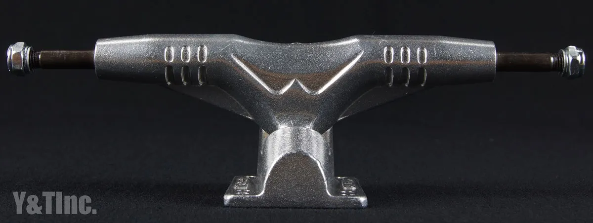 ガルウィング プロ3 9 シルバーの画像1 画像:ガルウィング プロ3 9 シルバー_1