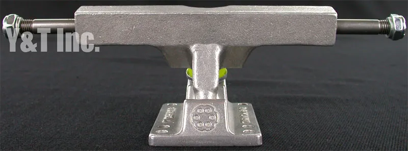 ガンメタル 8.0 ピストルの画像1 画像:ガンメタル 8.0 ピストル_1