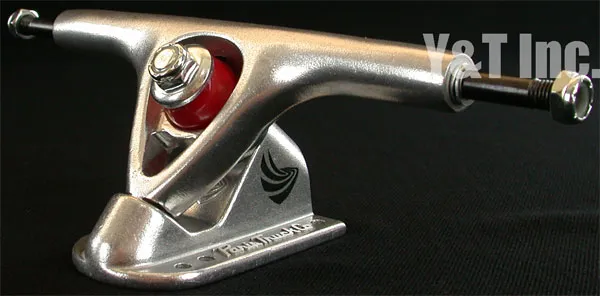 パリストラック 180シルバーの画像2 画像:パリストラック 180シルバー_2