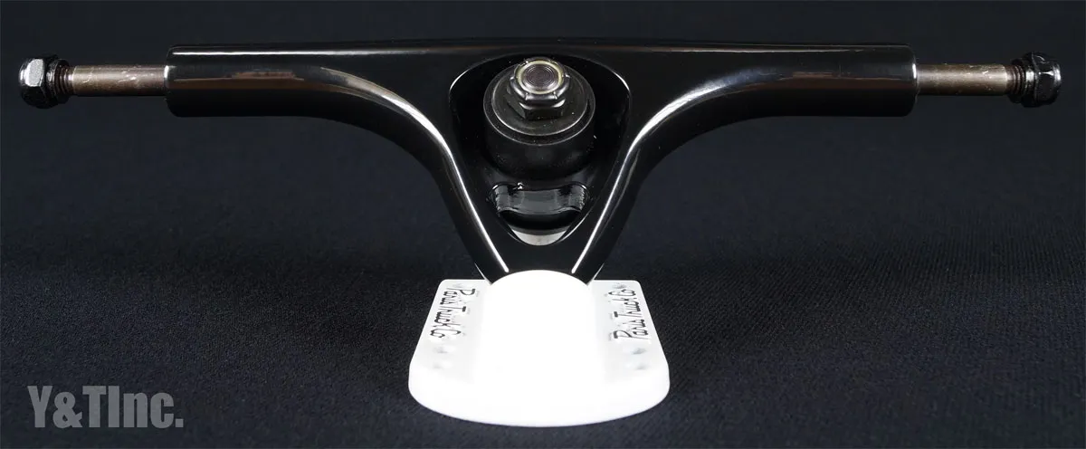 パリストラック V2 180 ブラックホワイト 43度の画像1 画像:パリストラック V2 180 ブラックホワイト 43度_1