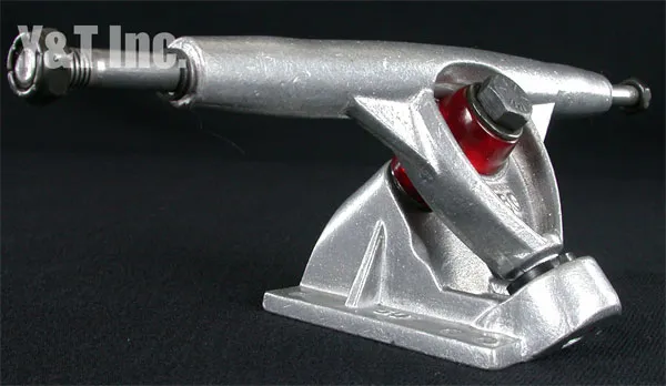 ランダル R2-180 クリアーレッドブッシュ 強化キングピンの画像2 画像:ランダル R2-180 クリアーレッドブッシュ 強化キングピン_2