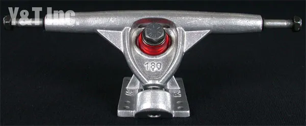 ランダル R2-180 クリアーレッドブッシュ 強化キングピンの画像1 画像:ランダル R2-180 クリアーレッドブッシュ 強化キングピン_1