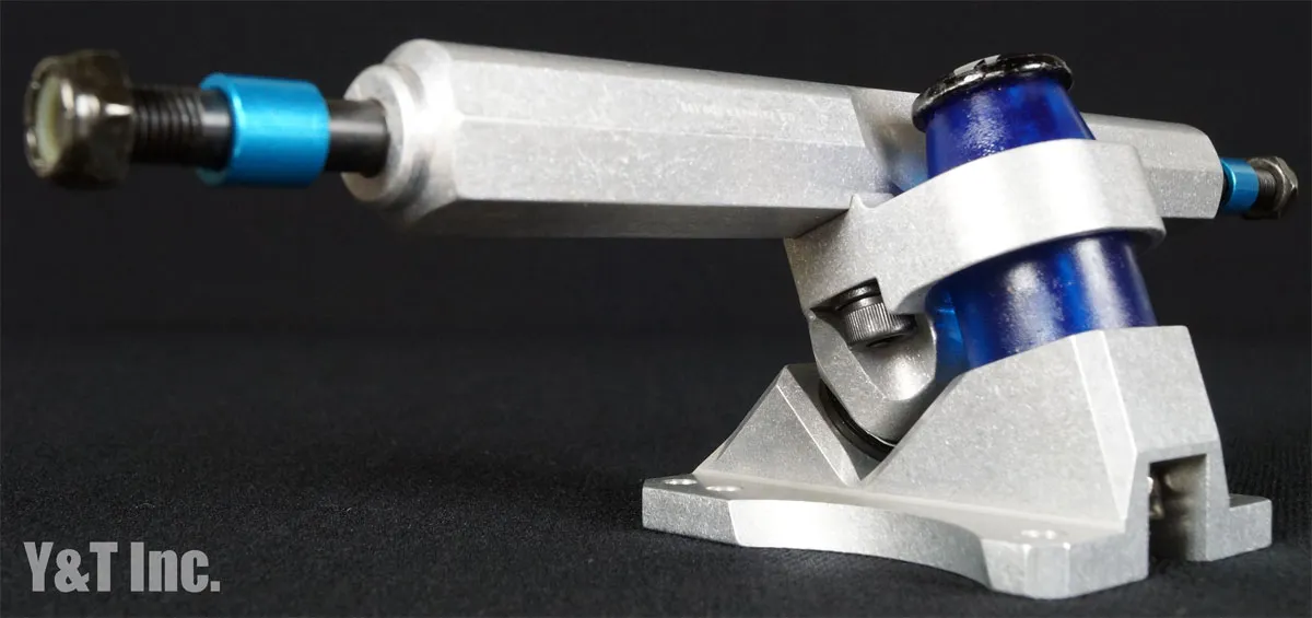 サーフロッズ グランドTKP 177mm シルバーの画像3 画像:サーフロッズ グランドTKP 177mm シルバー_3