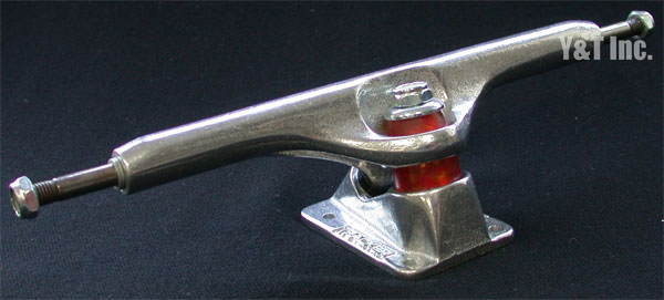 TRACKER 219 SILVER 3