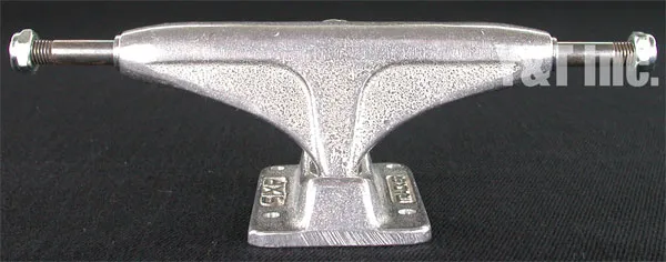 画像:トラッカー アクシス 129_1