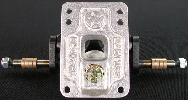 画像:トラッカー カスタムオフセット リミテッド レースX_3