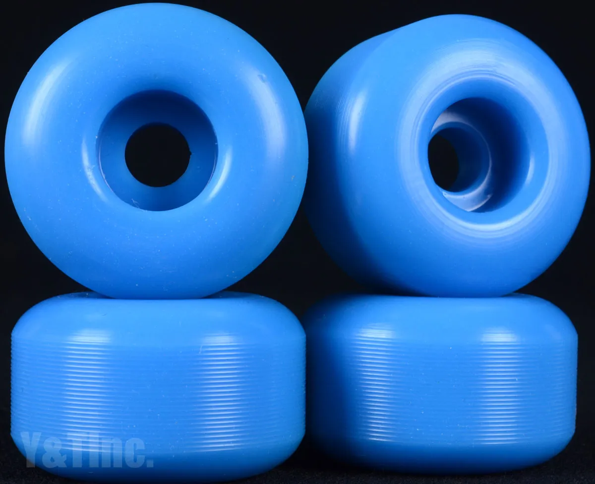 ブランク ストリート 54mm 99a ブルーの画像1 画像:ブランク ストリート 54mm 99a ブルー_1