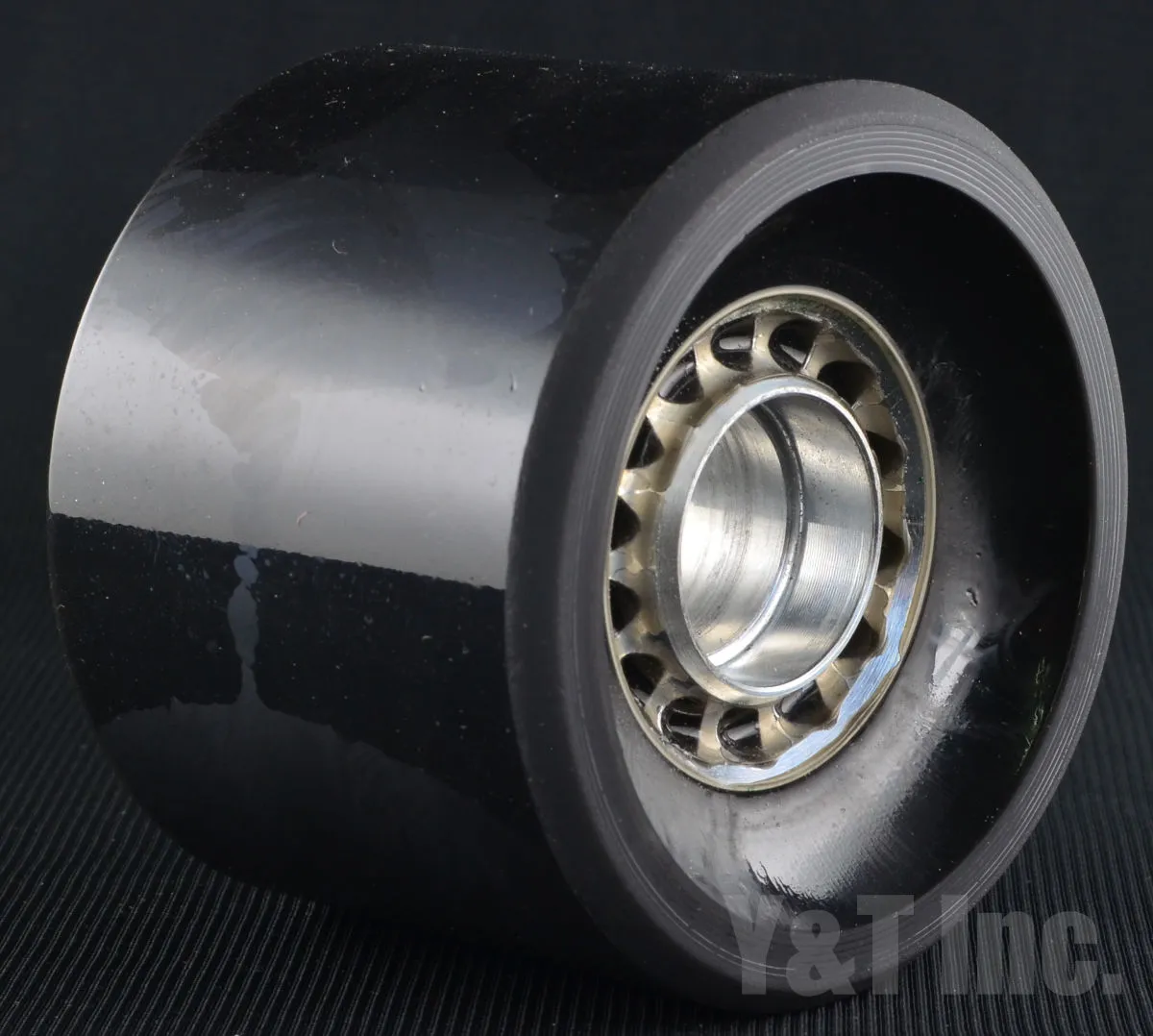 スケートキング 70mm 82a ターボ アルミコア ブラックの画像3 画像:スケートキング 70mm 82a ターボ アルミコア ブラック_3