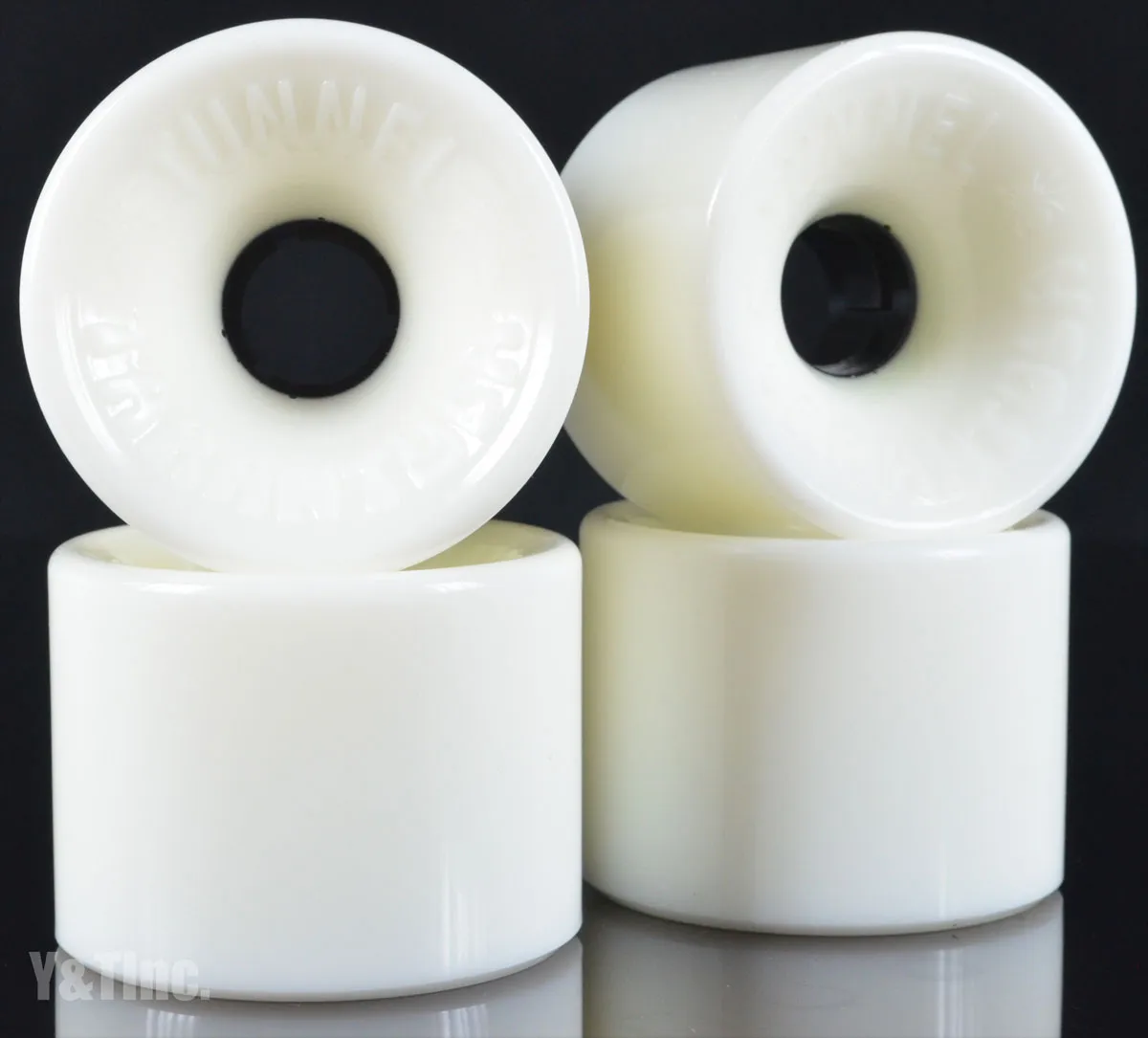 トンネル タランチュラ 70mm 78a ホワイトの画像1 画像:トンネル タランチュラ 70mm 78a ホワイト_1